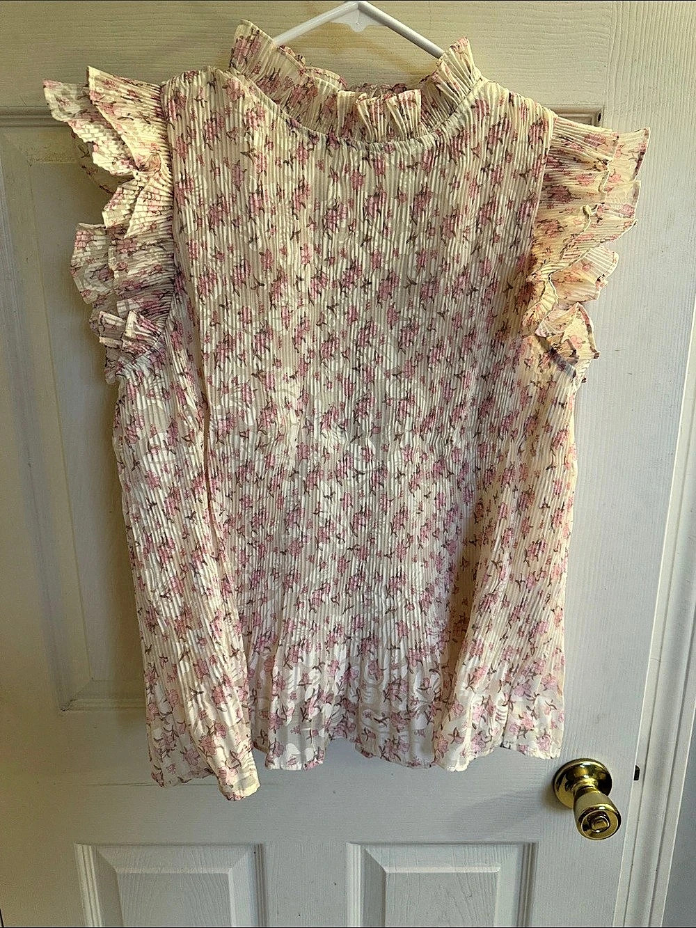 TCEC Floral Ruffle Blouse in Cream & Pink Size Large